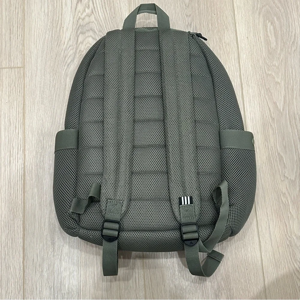 EUC Adidas Mesh Backpack - Picture 9 of 9